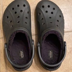 fuzzy lined crocs